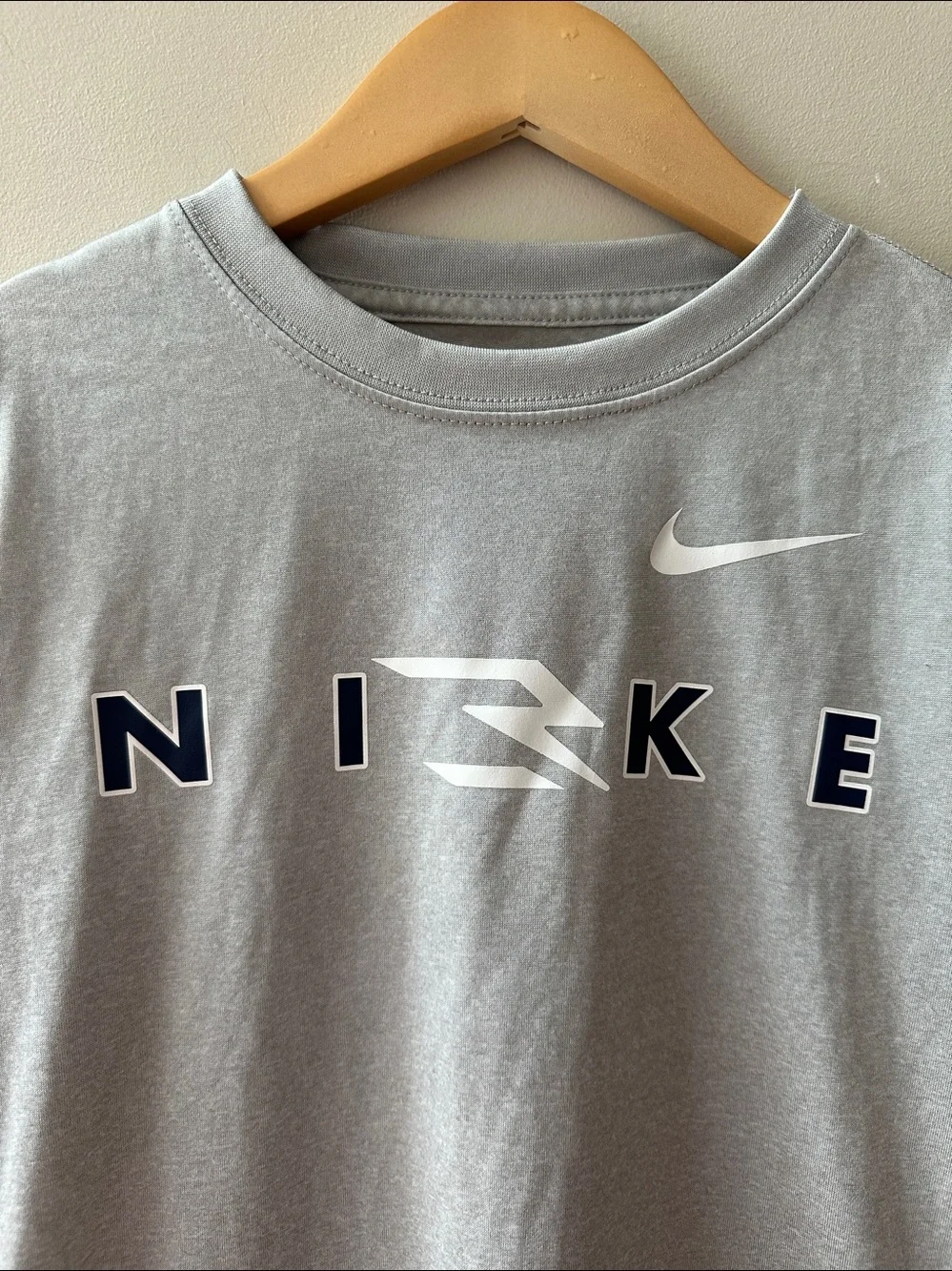 Nike Kids' Dri-FIT Gray Logo T-Shirt Size Small